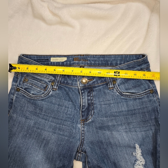 Kut from the Kloth Catherine Boyfriend distressed Jeans Women's Size 4  Blue - Picture 4 of 8
